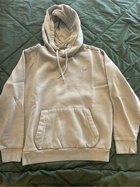Hollister Minimal Logo Hooded Sweatshirt in Light Beige